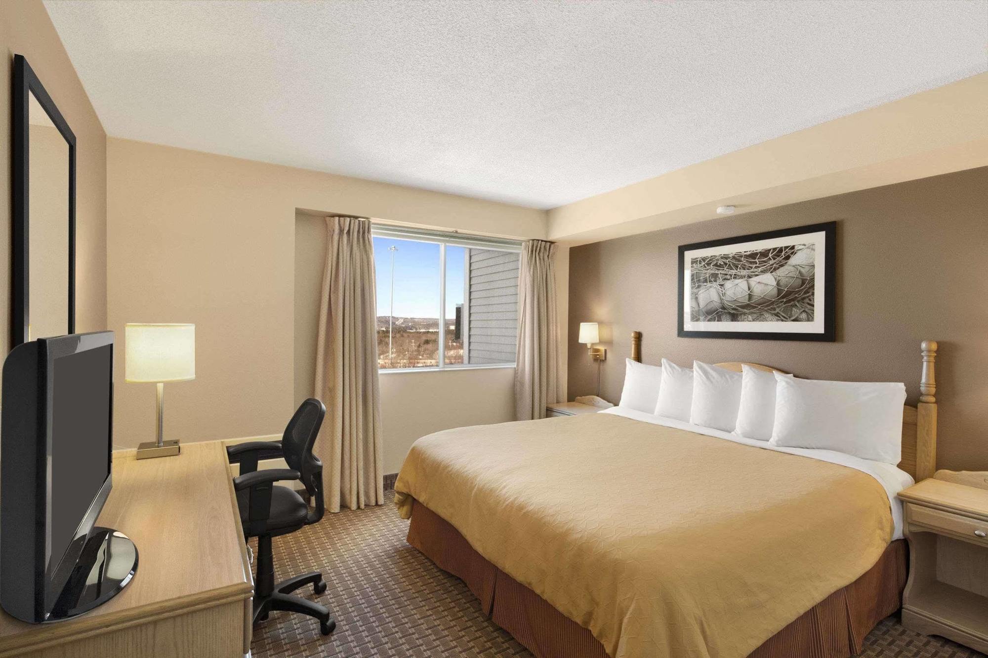 Country Inn & Suites Дартмут Экстерьер фото